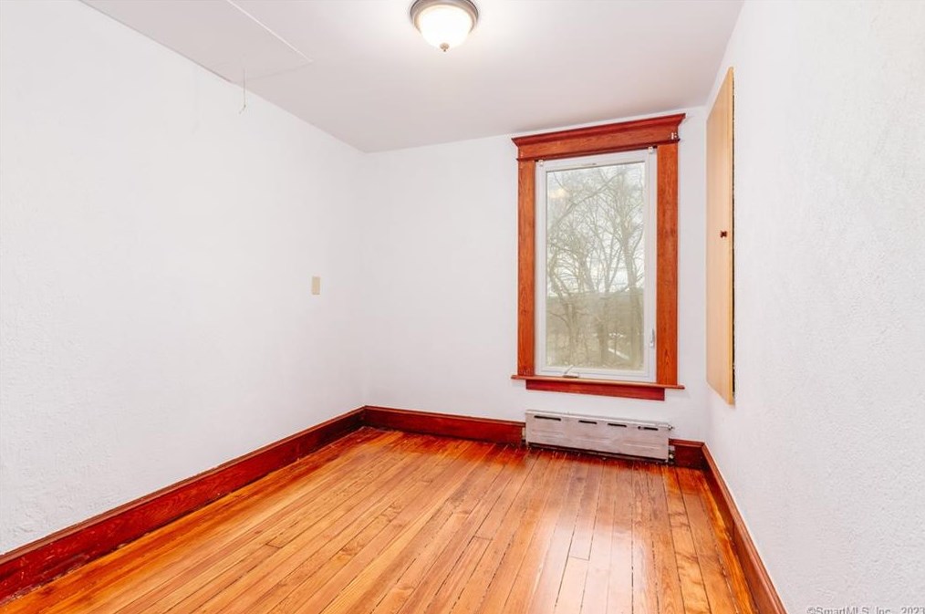 46 Manila St, Watertown CT  06779-1908 exterior