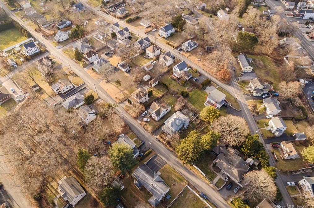 46 Manila St, Watertown CT  06779-1908 exterior