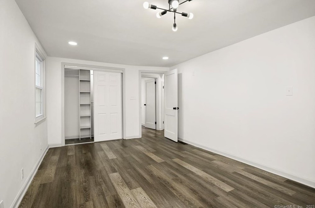 206 Hoadley St, Union City CT  06770-2537 exterior