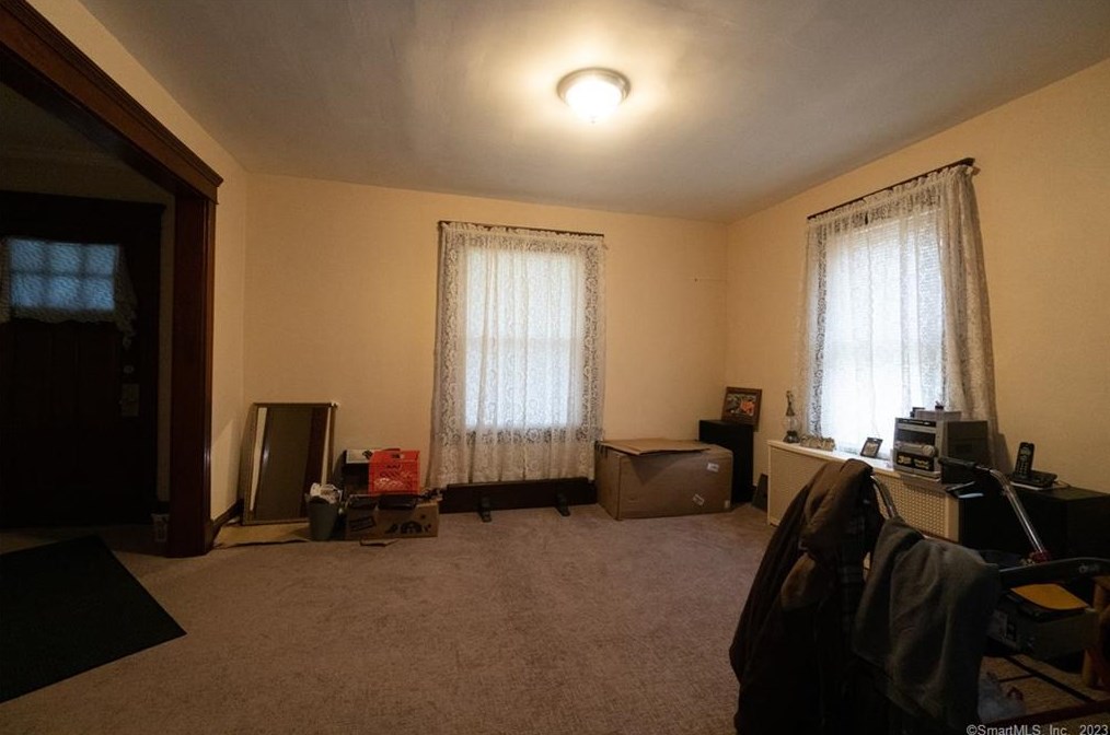 142 Atkins St, Meriden CT  06450-3468 exterior