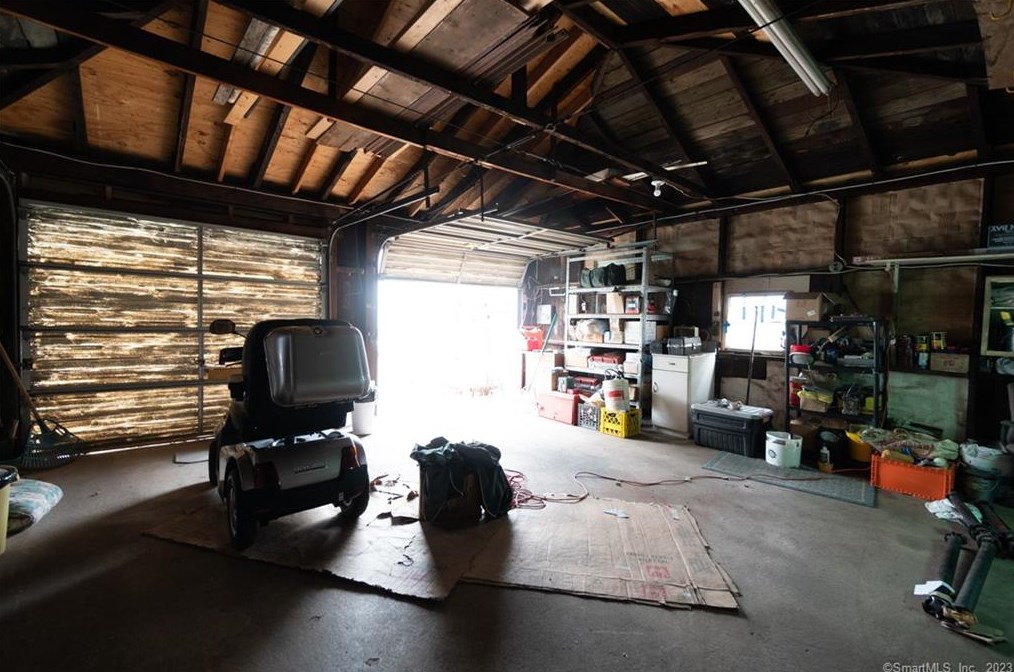 142 Atkins St, Meriden CT  06450-3468 exterior