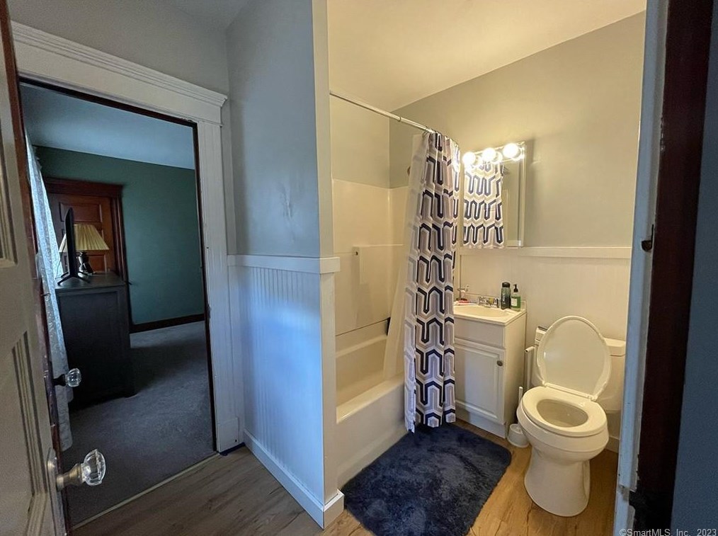 142 Atkins St, Meriden CT  06450-3468 exterior