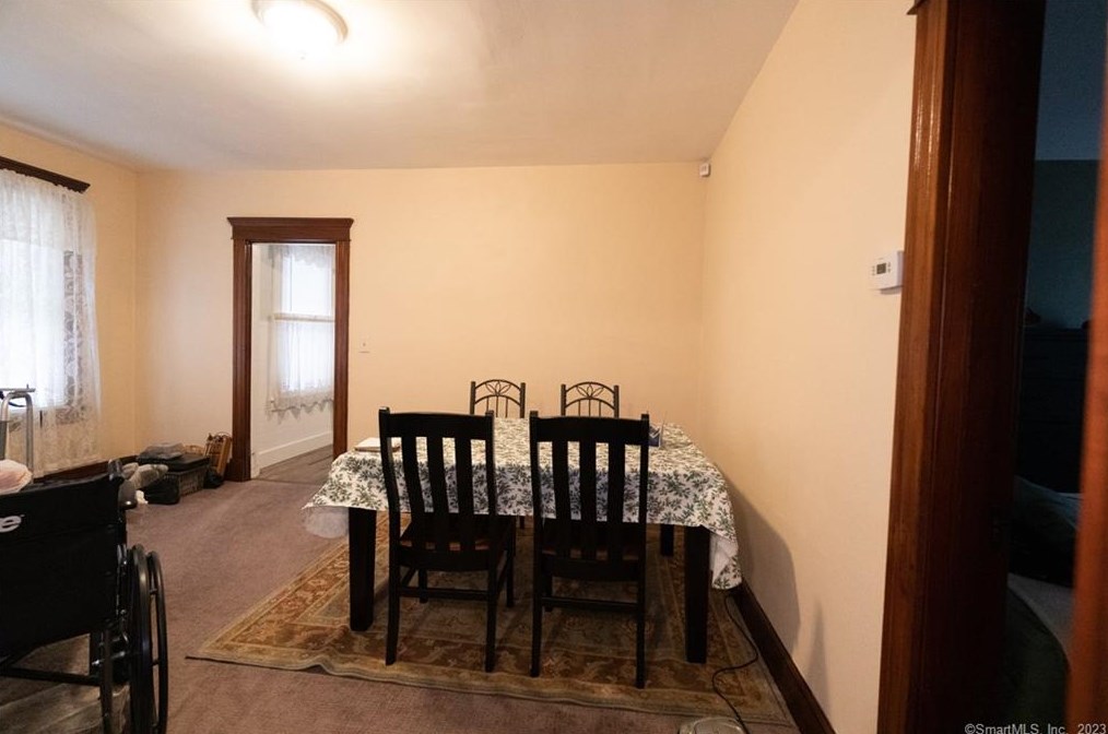 142 Atkins St, Meriden CT  06450-3468 exterior
