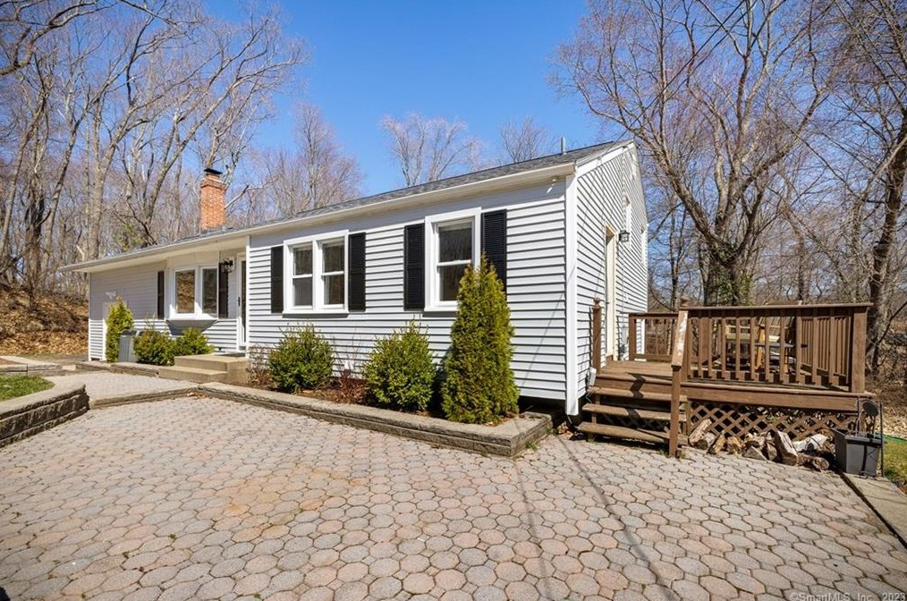 42 Kanter Dr, Vernon CT  06066-5440 exterior