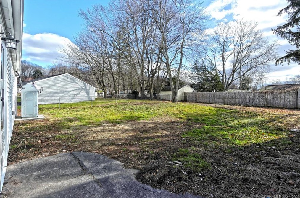 46 Cooper Ave, Wallingford CT  06492-3956 exterior