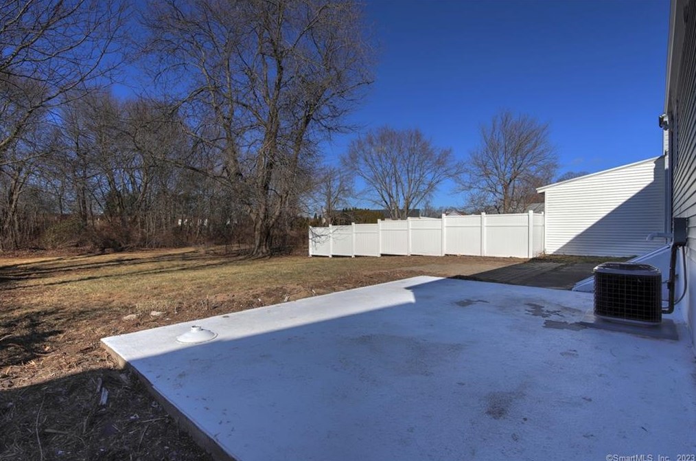 62 Prospect Place Ext, New Haven CT  06512-3741 exterior