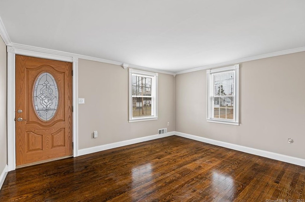 23 Foote Rd, New Haven CT  06512-2504 exterior