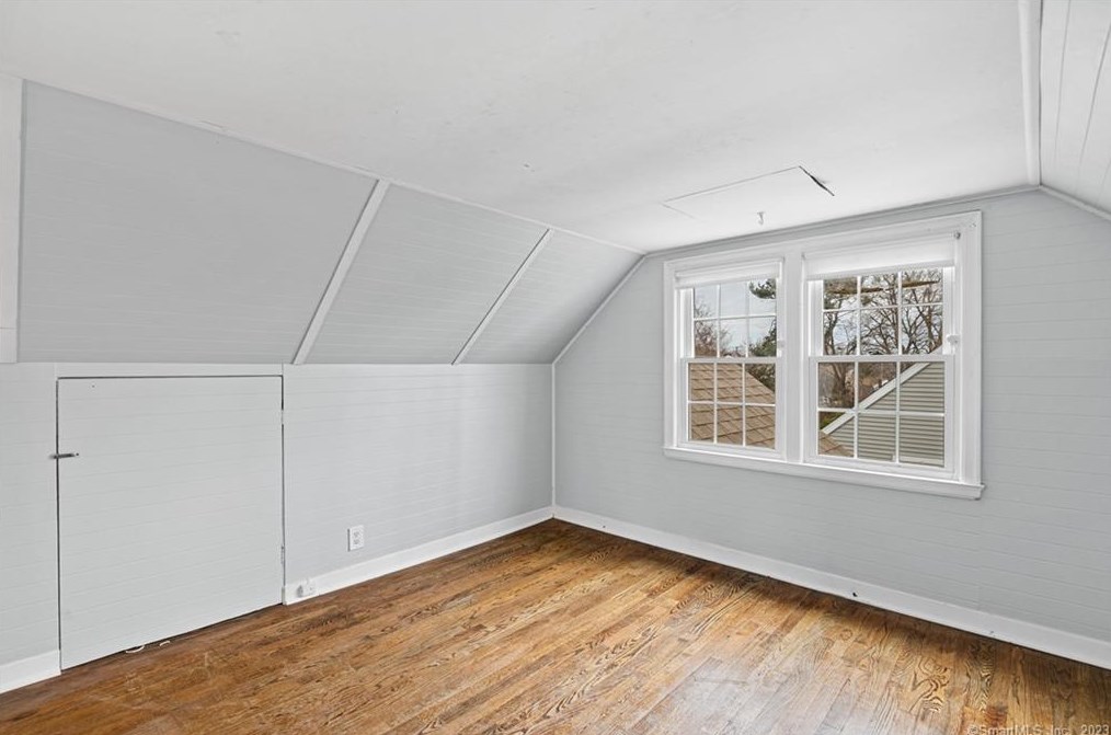 23 Foote Rd, New Haven CT  06512-2504 exterior