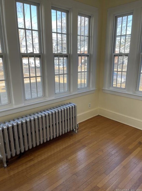 587 Blue Hills Ave, Hartford CT  06112-1205 exterior