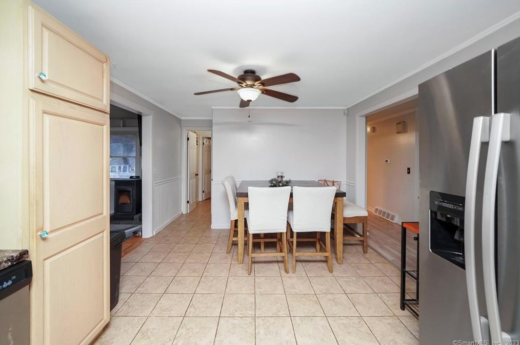 141 Yantic Ln, Norwich CT  06360-1455 exterior