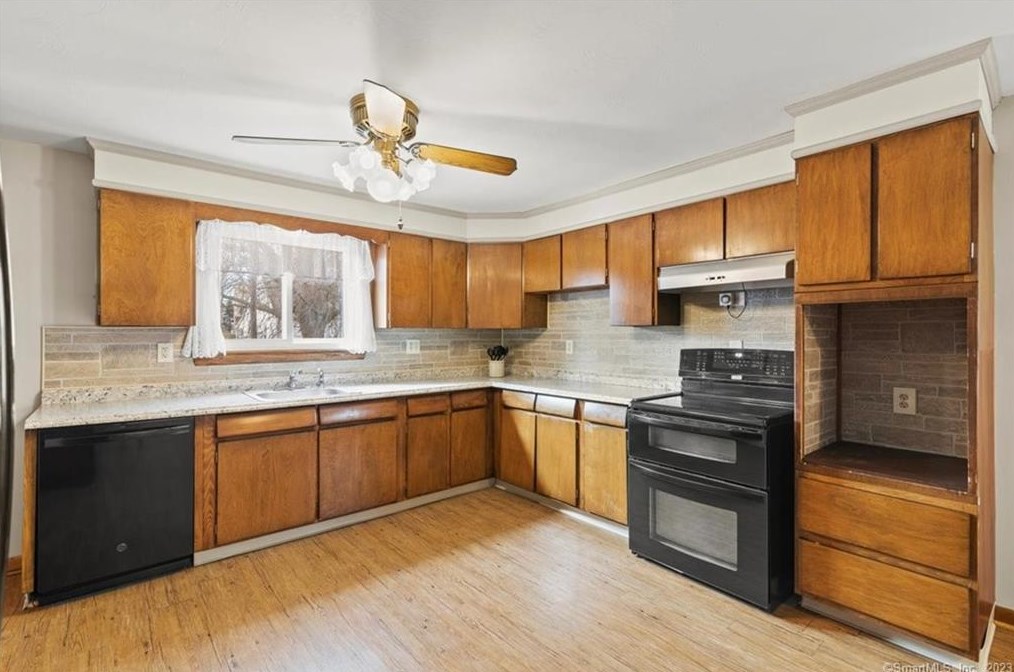 66 Concord St, New Haven CT 06514-4017 exterior