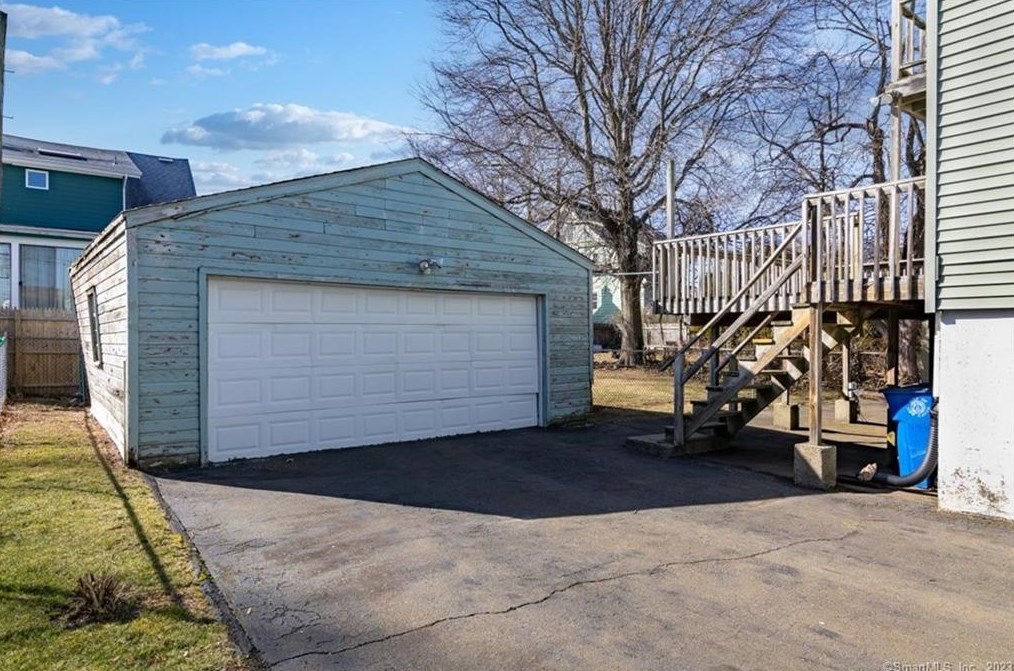 66 Concord St, New Haven CT 06514-4017 exterior