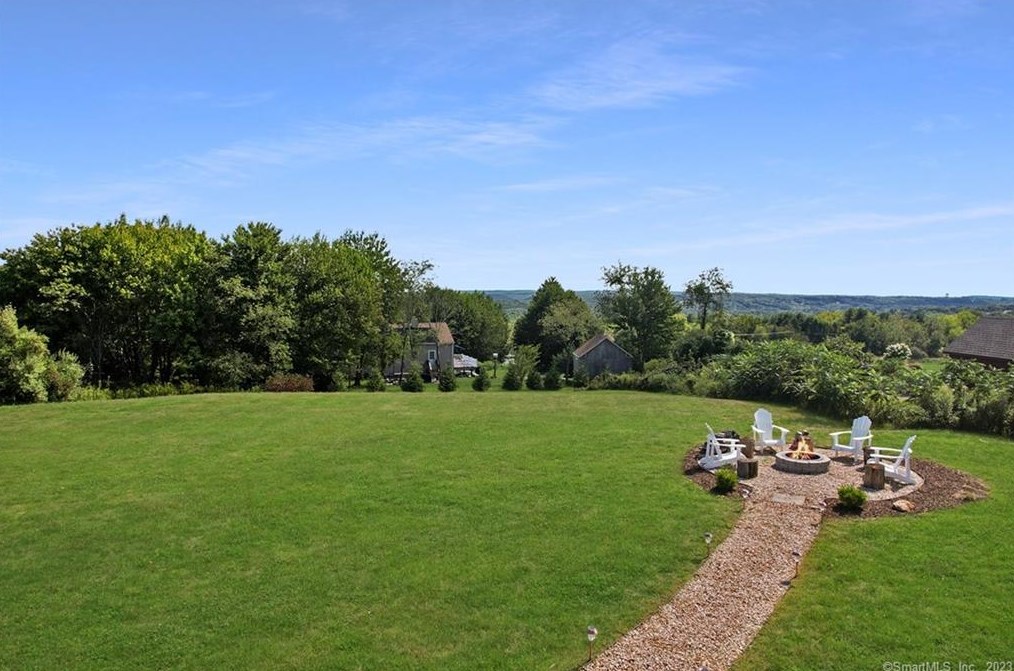 57 Bayview Cir, Watertown CT  06795-1328 exterior
