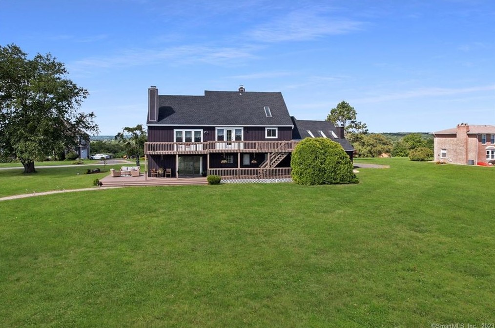 57 Bayview Cir, Watertown CT  06795-1328 exterior