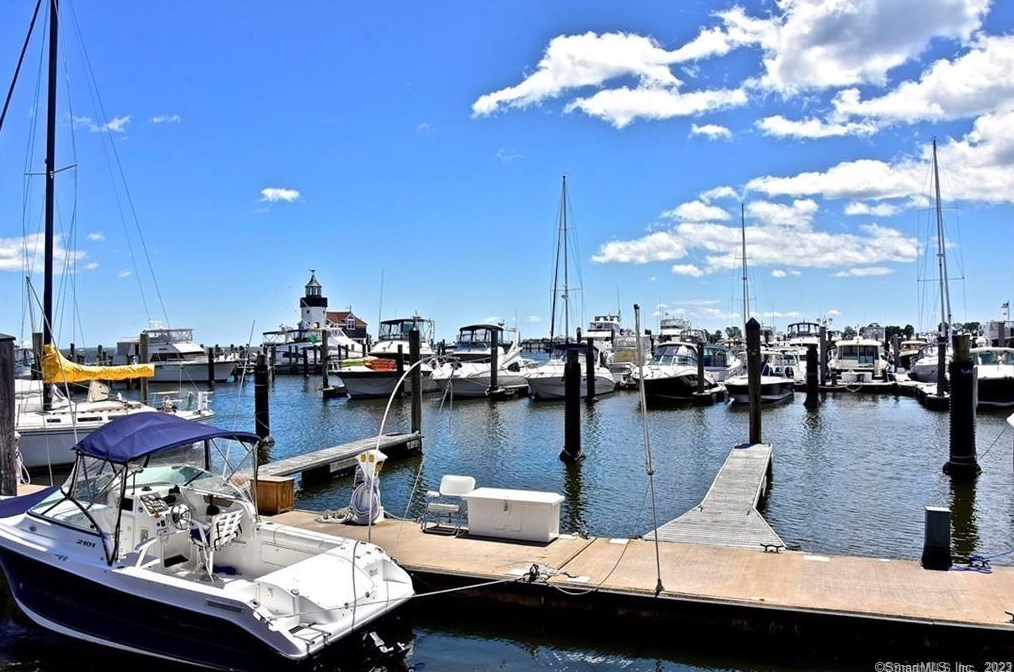 120 Spencer Plain Rd, Fenwick CT  06475-4004 exterior