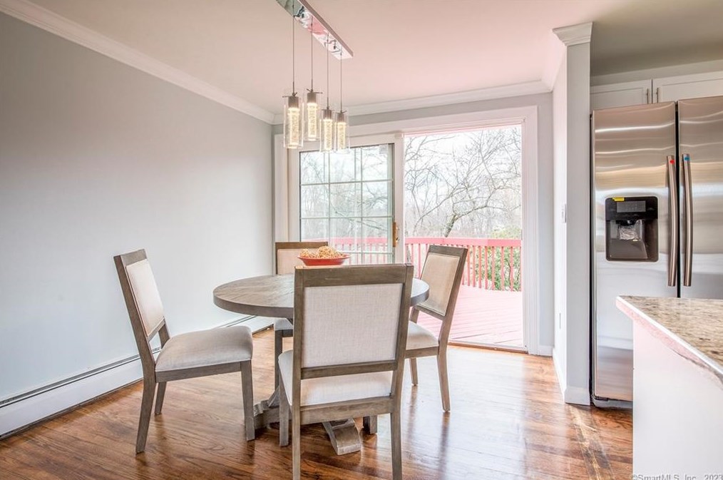 41 Brook St, Hartford CT  06108-1002 exterior