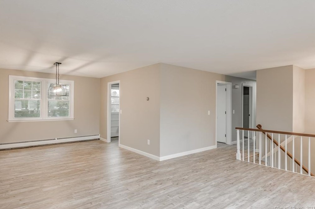 53 Evergreen Rd, Cromwell CT  06416-1638 exterior