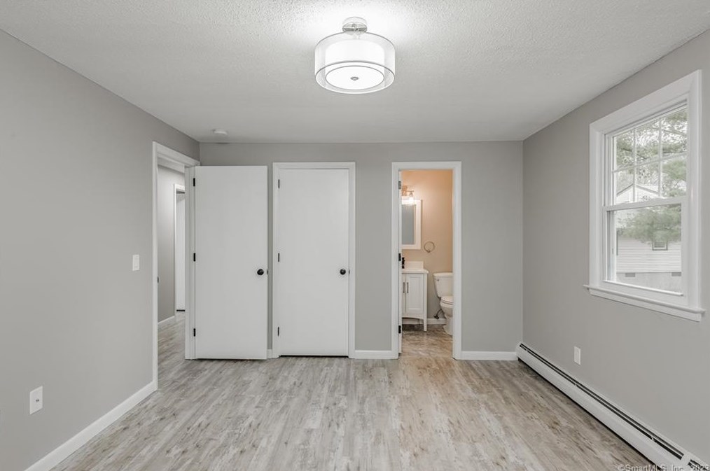 53 Evergreen Rd, Cromwell CT  06416-1638 exterior
