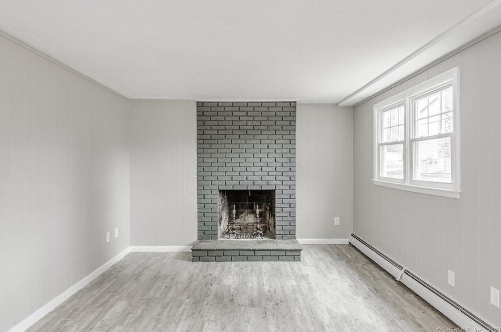 53 Evergreen Rd, Cromwell CT  06416-1638 exterior