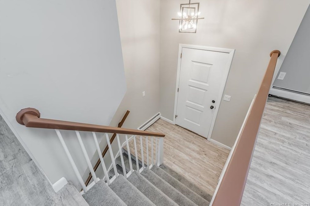 53 Evergreen Rd, Cromwell CT  06416-1638 exterior