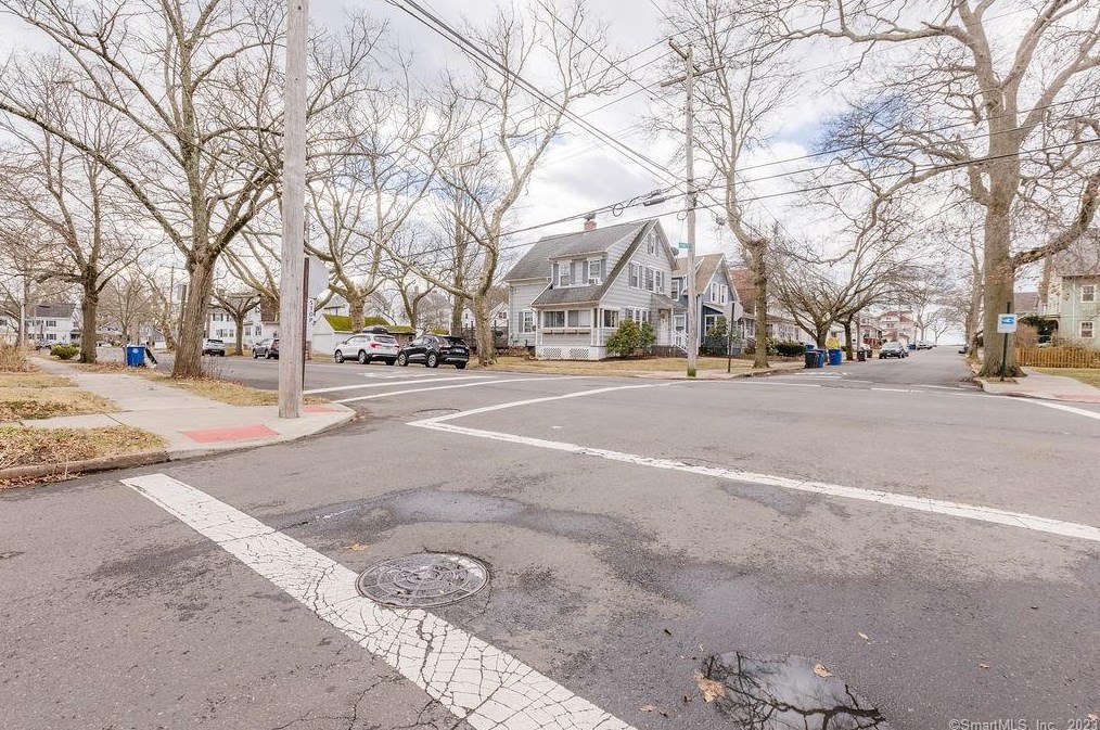 193 Concord St, New Haven CT  06514-4017 exterior