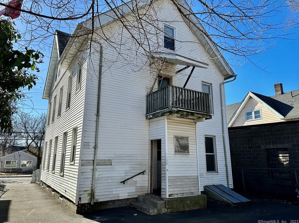 539 Lombard St, New Haven CT 06513-2954 exterior