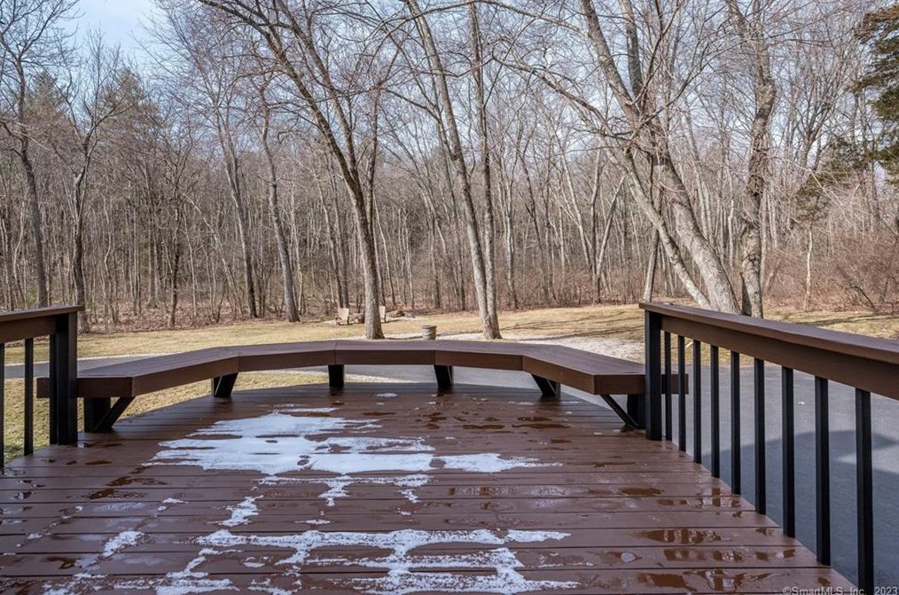 5 Highwood, Simsbury CT  06070-2509 exterior