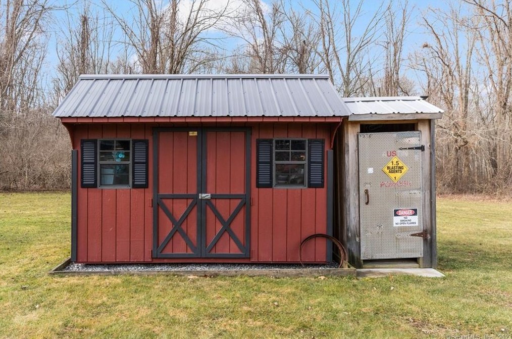 169 Squaw Rock, Moosup, CT 06354