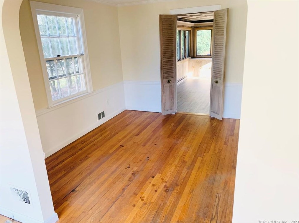 93 Diamond St, New Haven CT  06515-1317 exterior