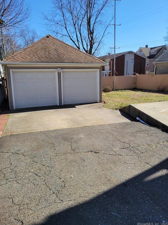 134 Monroe St #1st Fl, Bridgeport, CT 06605