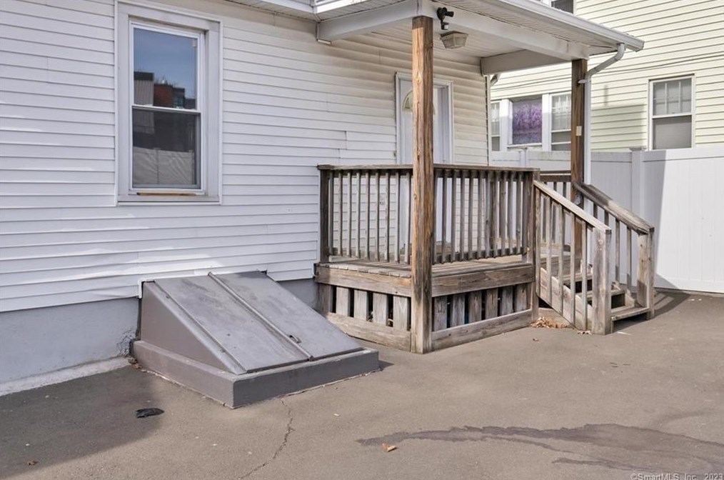 495 Sherman Pkwy, New Haven CT 06511-1749 exterior