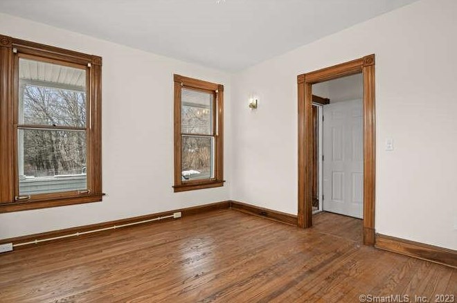 49 Andrew Ave, Union City CT  06770-4309 exterior