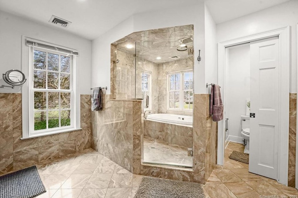 81 Compo Rd S Ln, Westport CT  06880 exterior