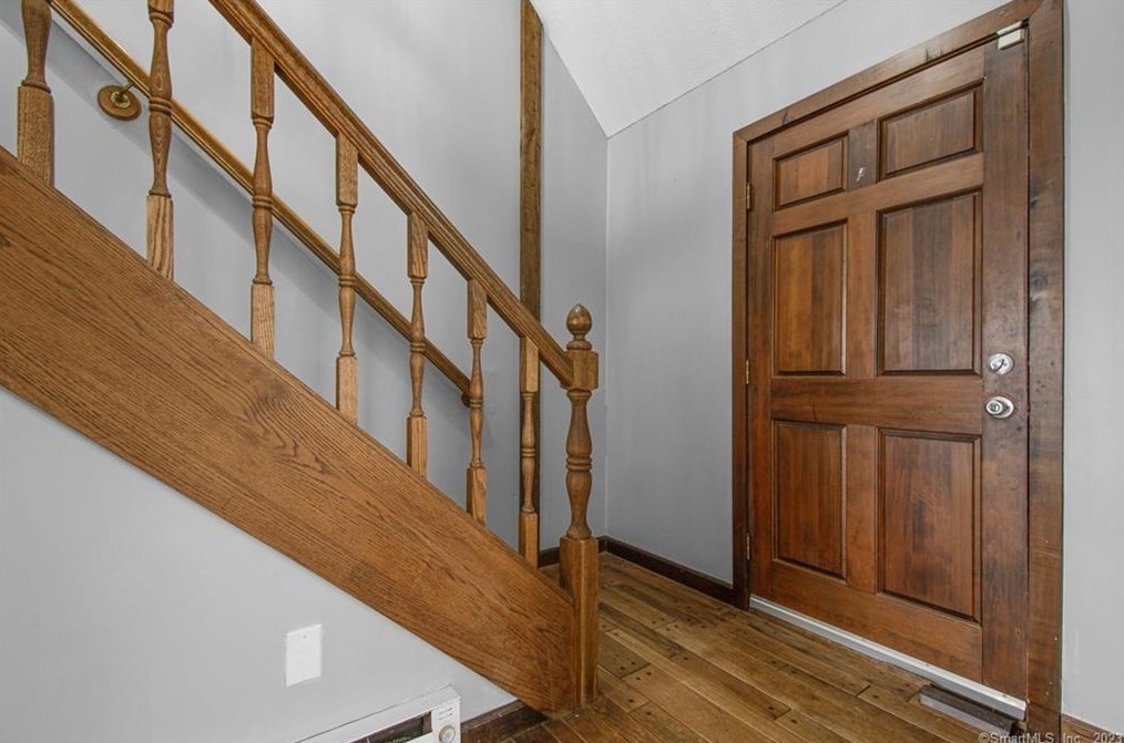 129 Mountain Spring Rd, Tolland CT  06084-2932 exterior