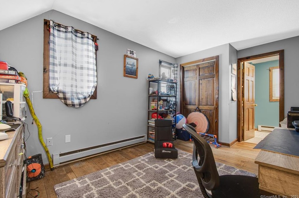 129 Mountain Spring Rd, Tolland CT  06084-2932 exterior