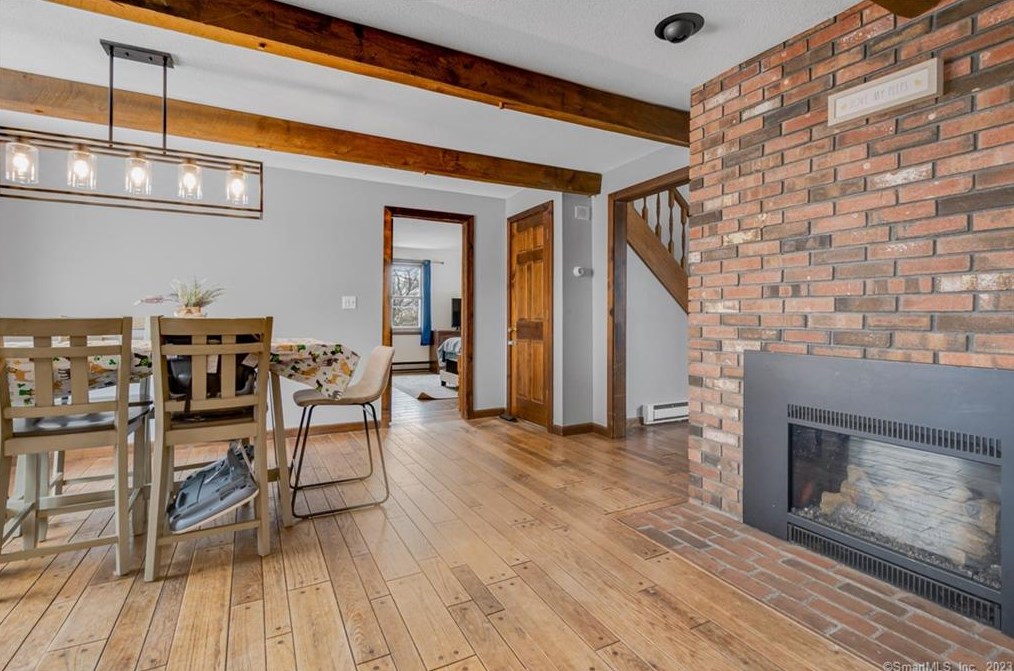 129 Mountain Spring Rd, Tolland CT  06084-2932 exterior