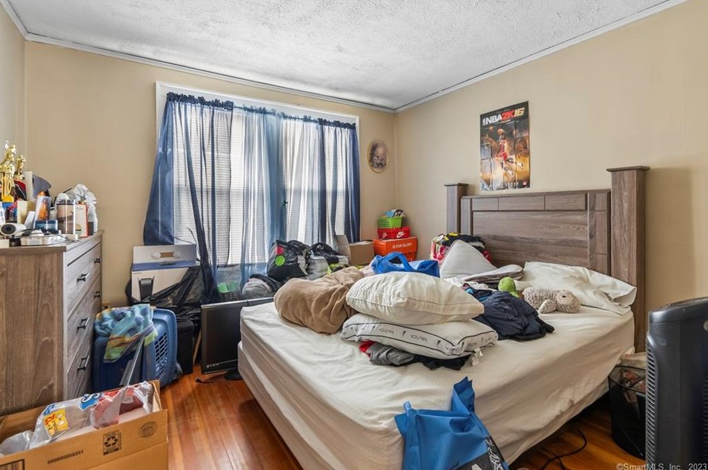 51 Bodwell St, Hartford CT 06114-2604 exterior