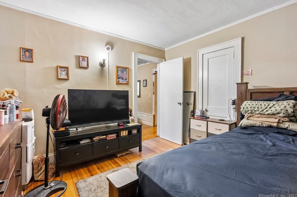 51 Bodwell St, Hartford CT 06114-2604 exterior