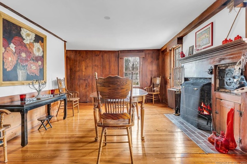 193 Horse Pond Rd, Madison CT  06443-2550 exterior