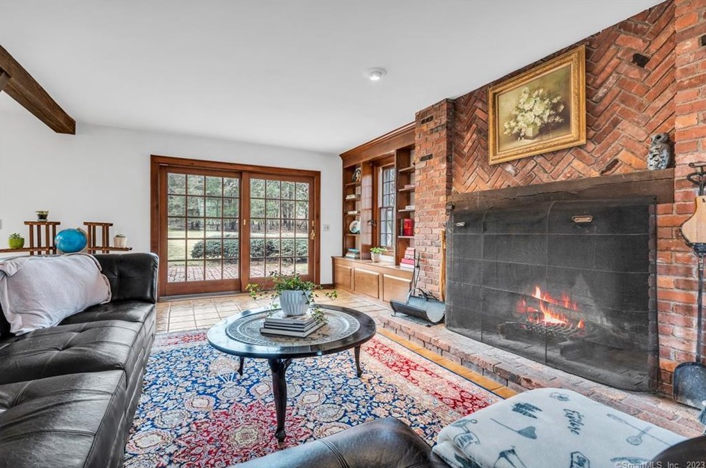 193 Horse Pond Rd, Madison CT  06443-2550 exterior