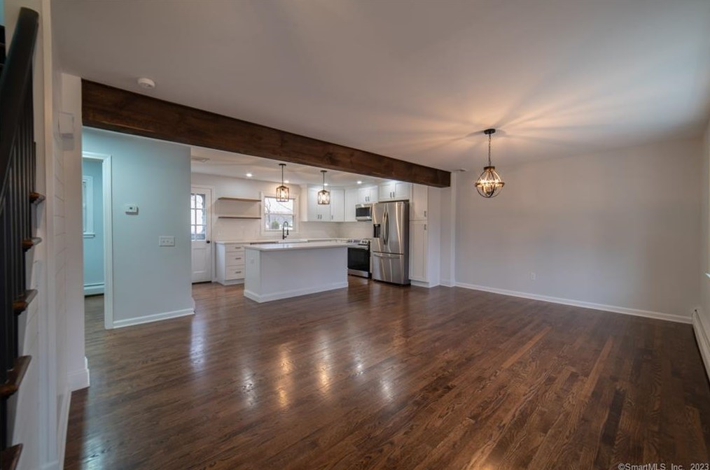 93 Lockwood Dr, Watertown CT  06795-2511 exterior