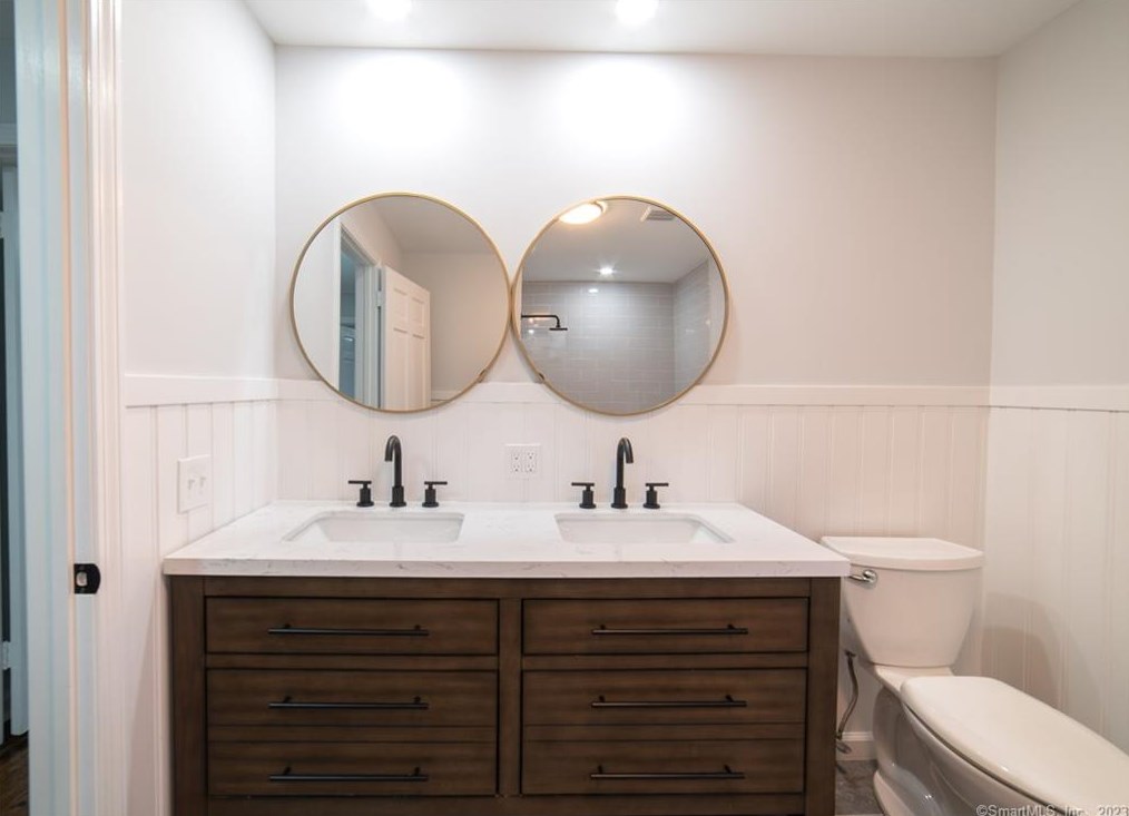 93 Lockwood Dr, Watertown CT  06795-2511 exterior