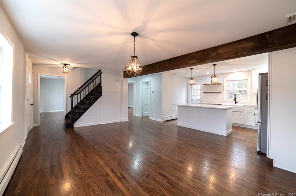 93 Lockwood Dr, Watertown CT  06795-2511 exterior