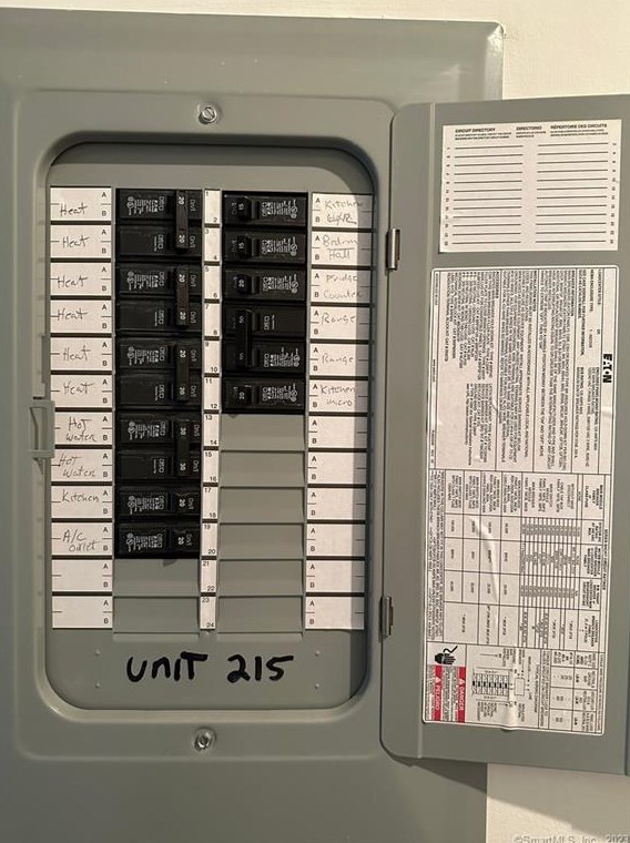 1730 State St, New Haven CT 06517-3809 exterior