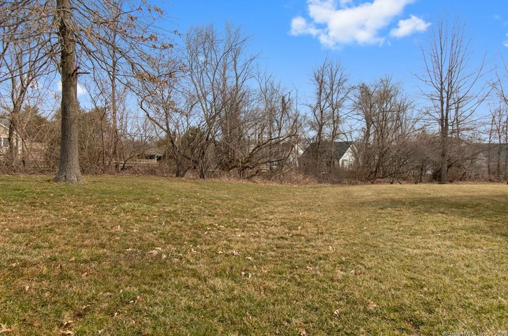 1 Farm Brook Ln, Vernon CT  06066-2752 exterior