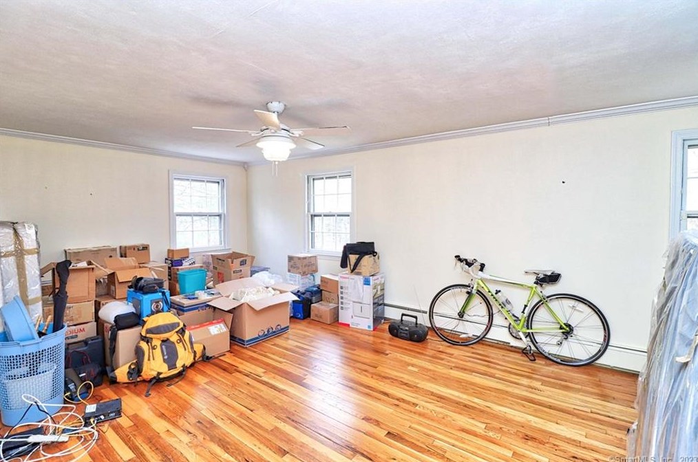 165 Lum Lot Rd, Southbury CT  06488-1960 exterior