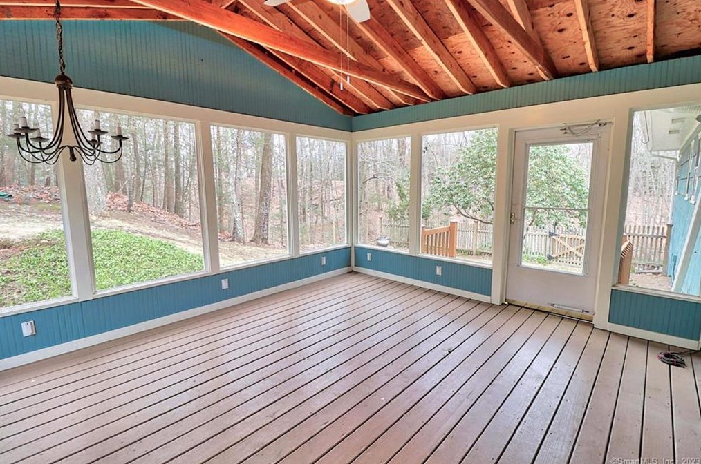 165 Lum Lot Rd, Southbury CT  06488-1960 exterior