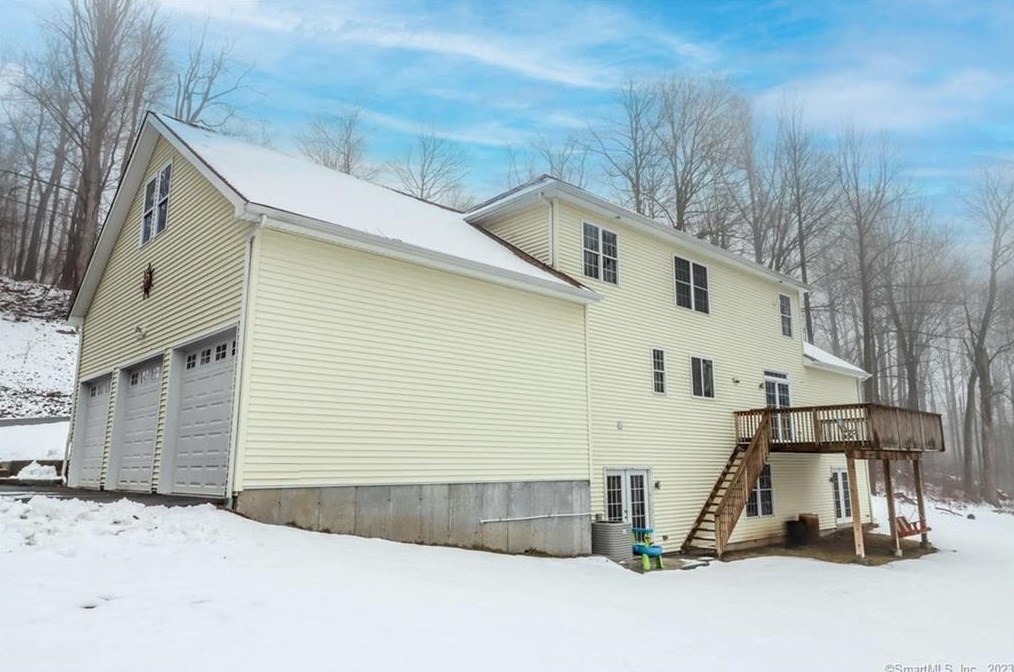 186 Pumpkin Hill Rd, Northville CT  06776-4654 exterior