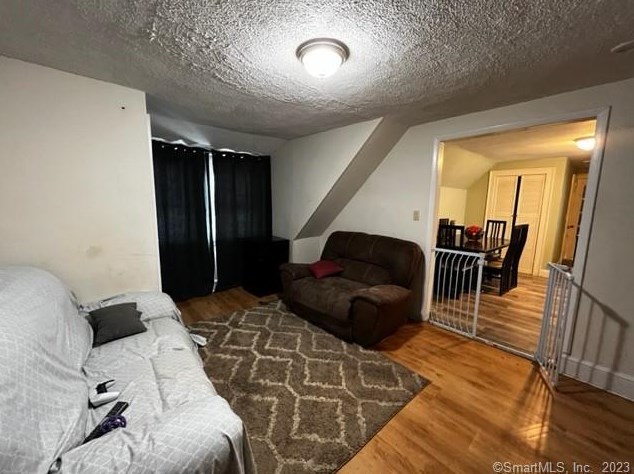 62 Preston St, Hartford CT 06114-2619 exterior