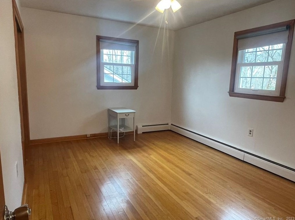 6 Milltown Rd, North Stonington CT  06359-1205 exterior